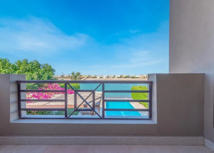 3Br Family Villa In Sabina, El Gouna, Lagoon & Private Heated Pool Villa *