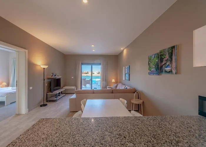 3Br Family Villa In Sabina, El Gouna, Lagoon & Private Heated Pool Villa Hurghada