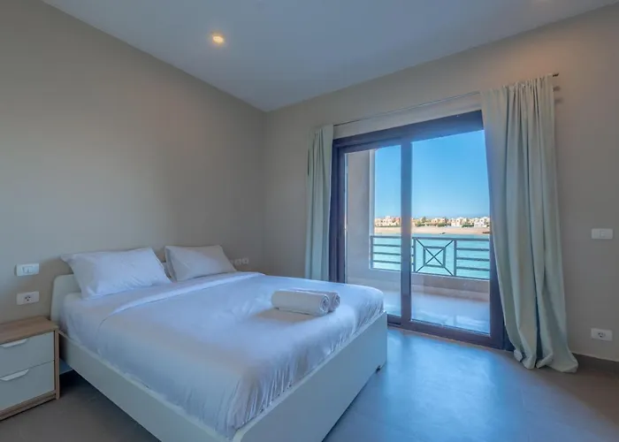 3Br Family Villa In Sabina, El Gouna, Lagoon & Private Heated Pool * Hurghada