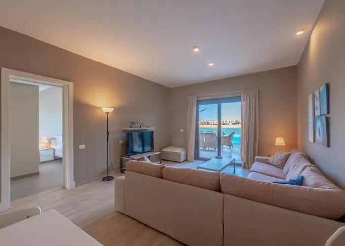 3Br Family Villa In Sabina, El Gouna, Lagoon & Private Heated Pool