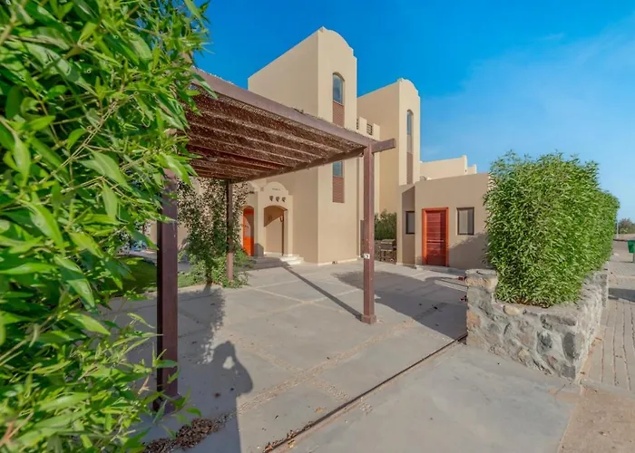 3Br Family Villa In Sabina, El Gouna, Lagoon & Private Heated Pool *