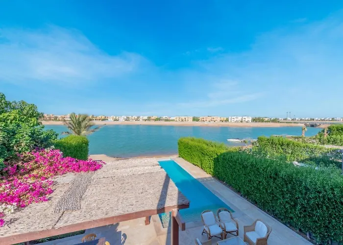3Br Family Villa In Sabina, El Gouna, Lagoon & Private Heated Pool Villa Hurghada