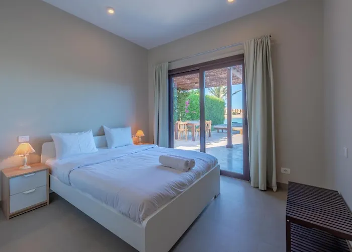 3Br Family Villa In Sabina, El Gouna, Lagoon & Private Heated Pool Hurghada